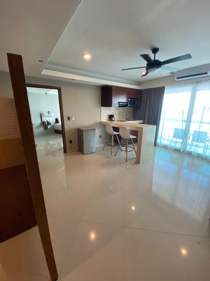 Apartment Ocean View Giness